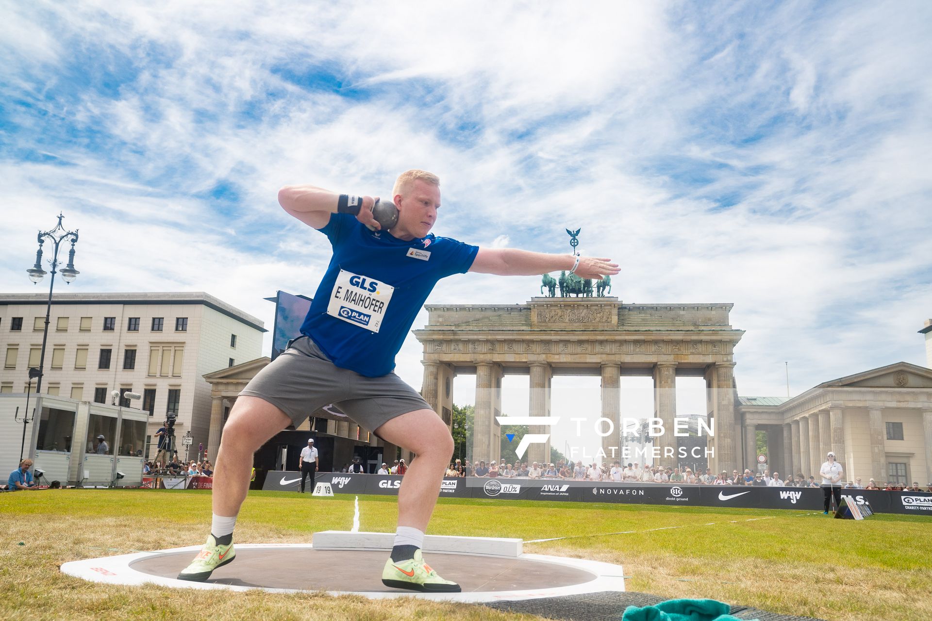 Eric Maihoefer (VfL Sindelfingen) beim Kugelstossen waehrend der deutschen Leichtathletik-Meisterschaften auf dem Pariser Platz am 24.06.2022 in Berlin